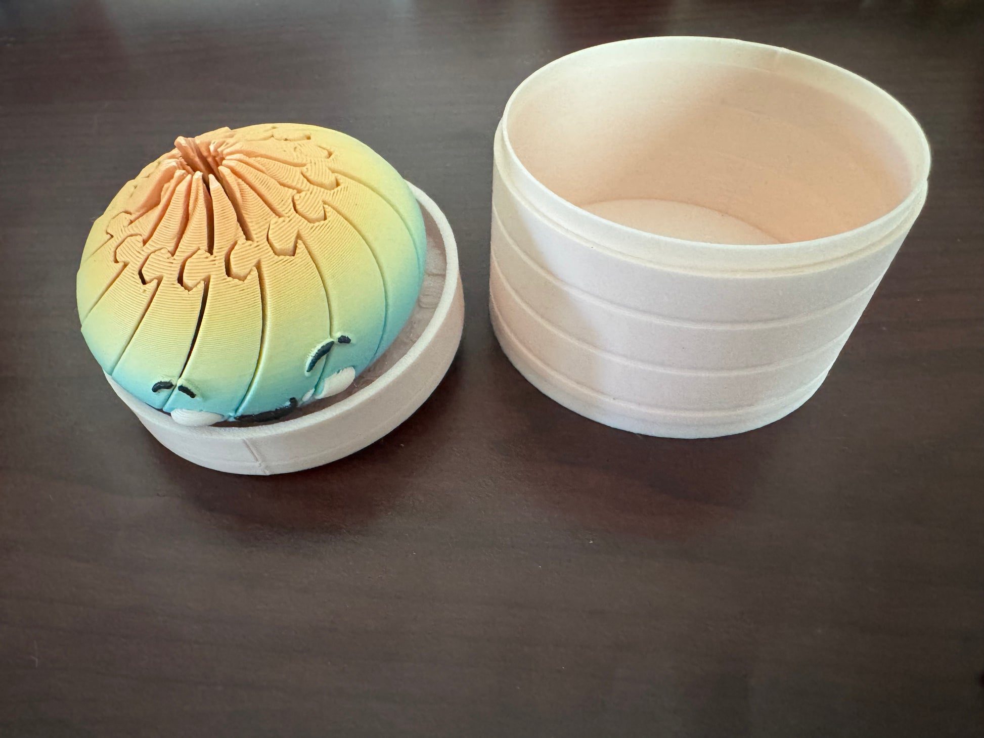 Flexi Spiral Dumpling and steamer basket articulated fidget product photo